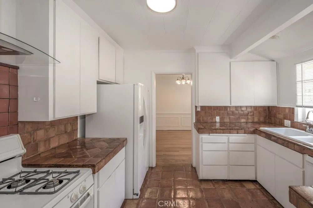 6229 Agnes Avenue North Hollywood, CA 91606