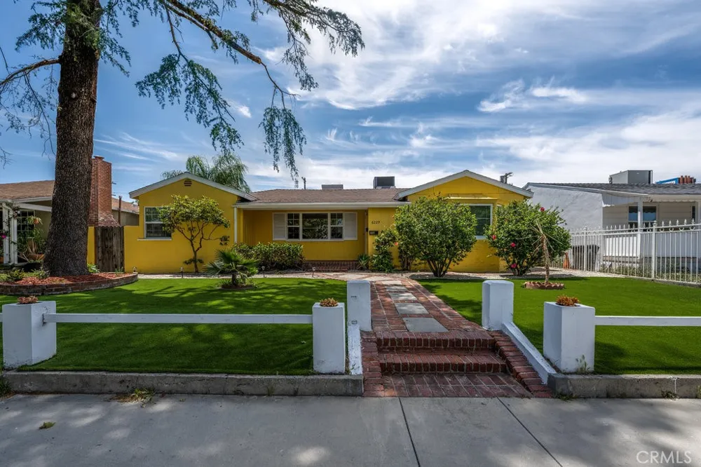 6229 Agnes Avenue North Hollywood, CA 91606
