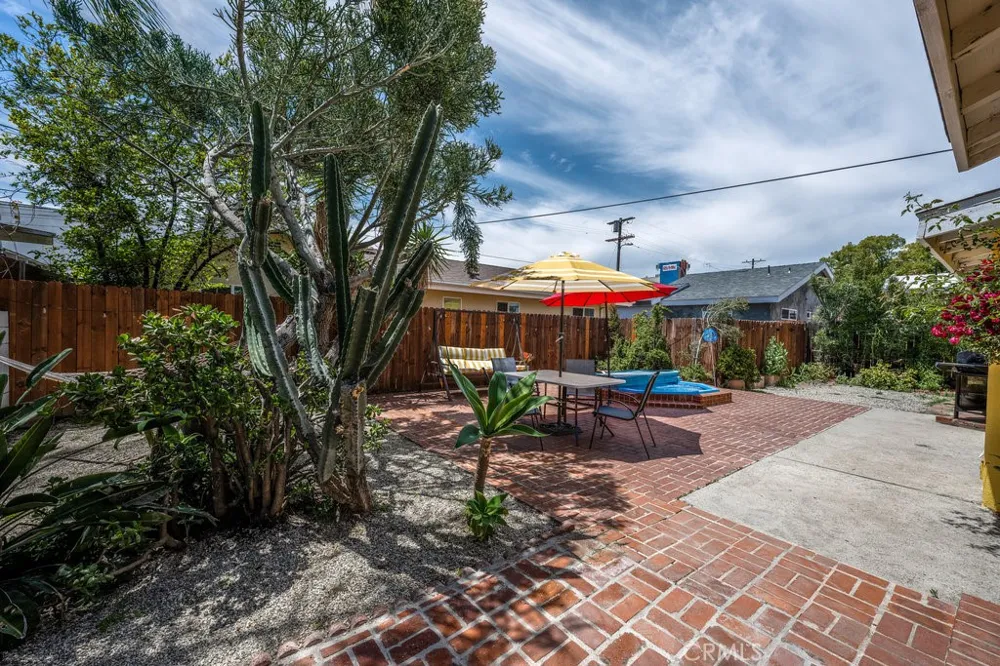 6229 Agnes Avenue North Hollywood, CA 91606