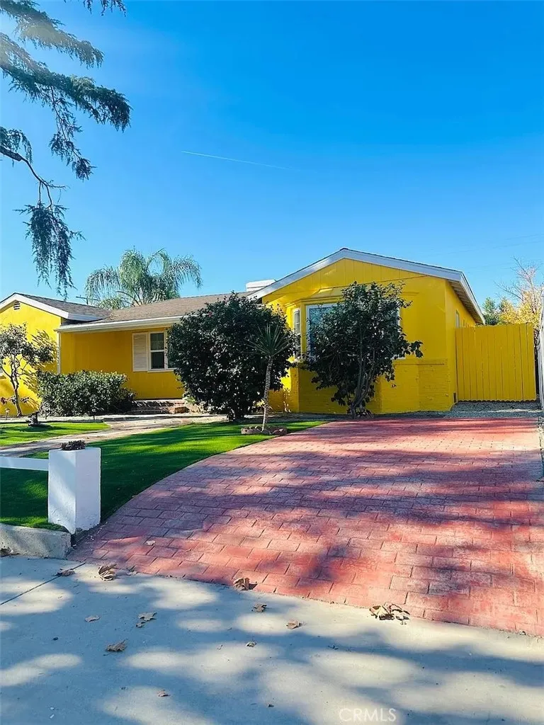 6229 Agnes Avenue North Hollywood, CA 91606
