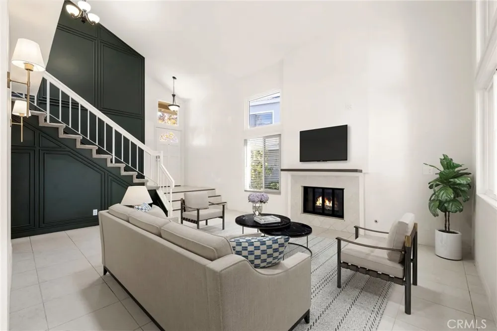 22262 Summit Hill Lake Forest, CA 92630