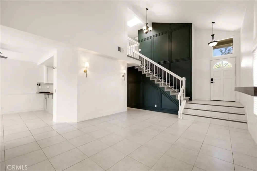 22262 Summit Hill Lake Forest, CA 92630