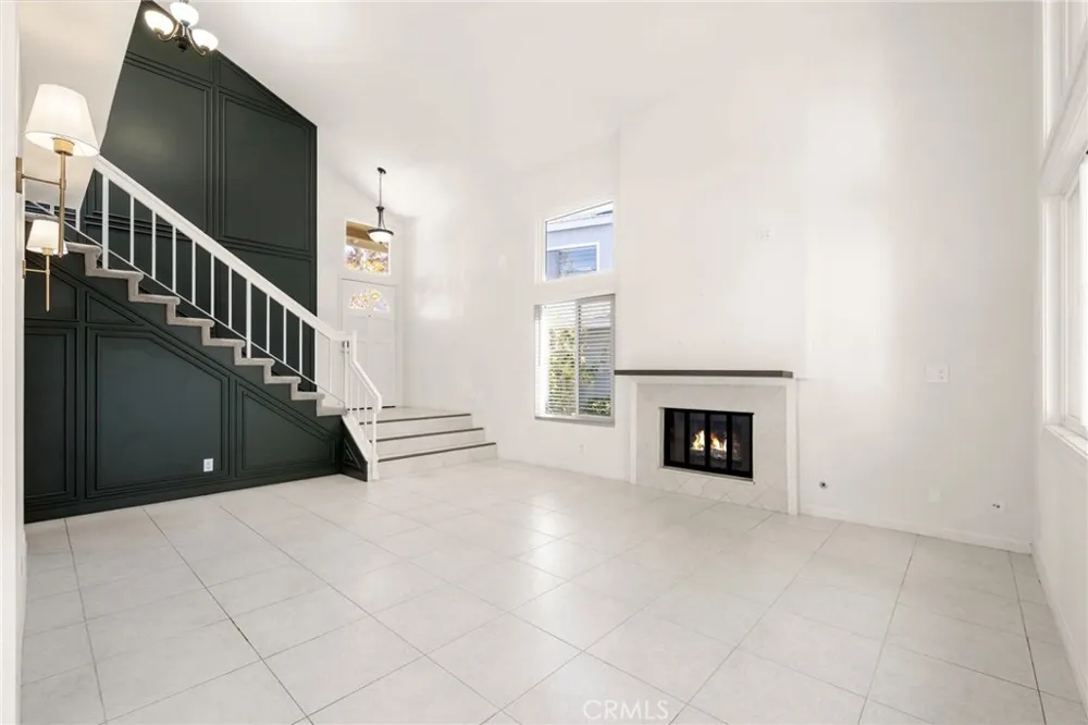 22262 Summit Hill Lake Forest, CA 92630