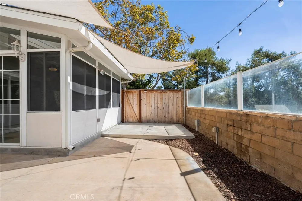 22262 Summit Hill Lake Forest, CA 92630