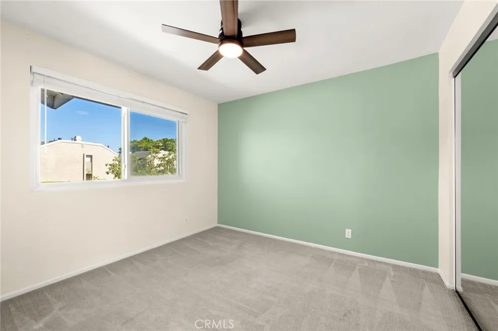 22262 Summit Hill Lake Forest, CA 92630