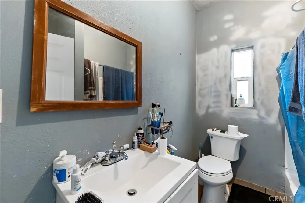 265 Effie Street Fresno, CA 93701
