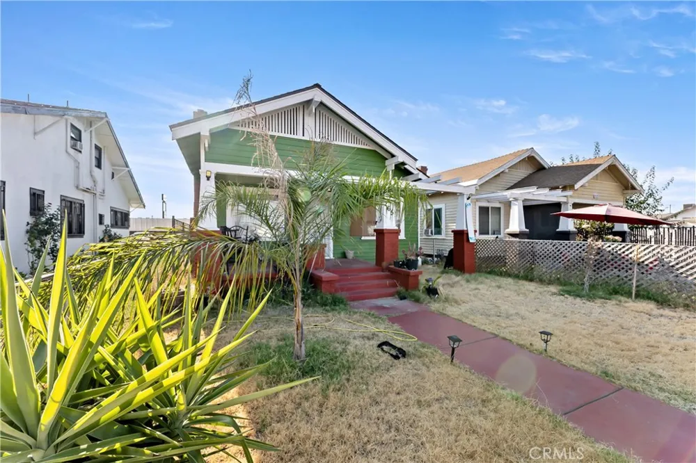 265 Effie Street Fresno, CA 93701
