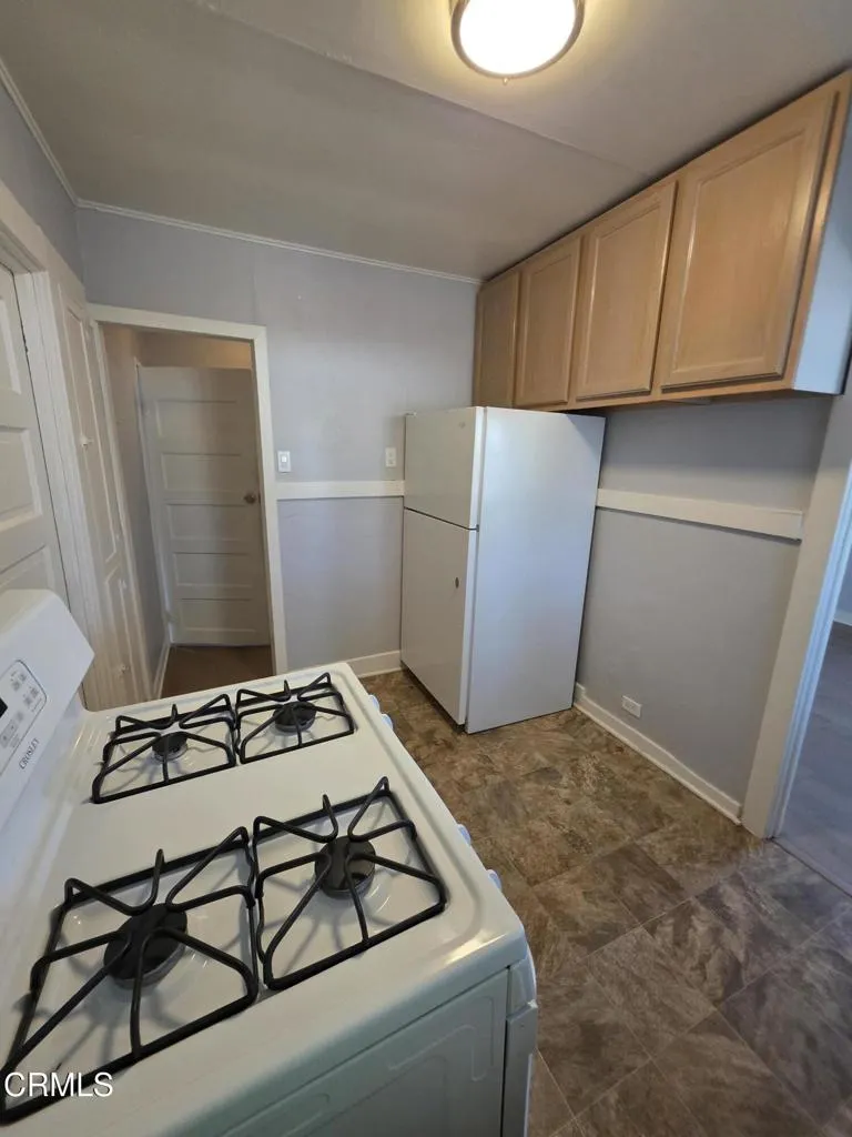 235 E Warner Street Ventura, CA 93001