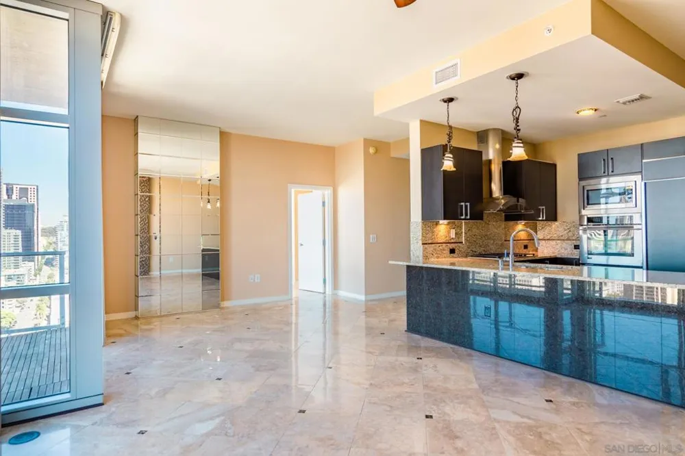 800 The Mark Ln #2301 San Diego, CA 92101