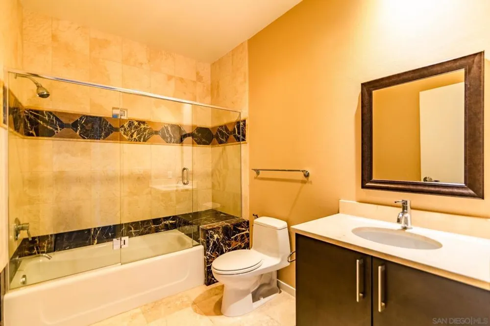 800 The Mark Ln #2301 San Diego, CA 92101