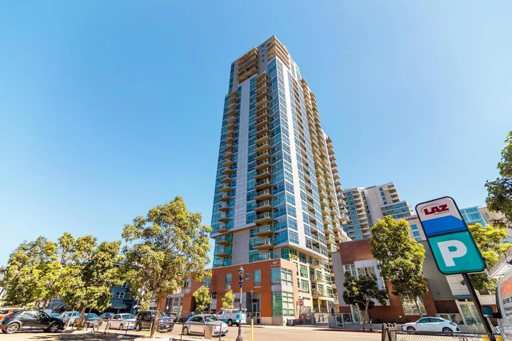 800 The Mark Ln #2301 San Diego, CA 92101
