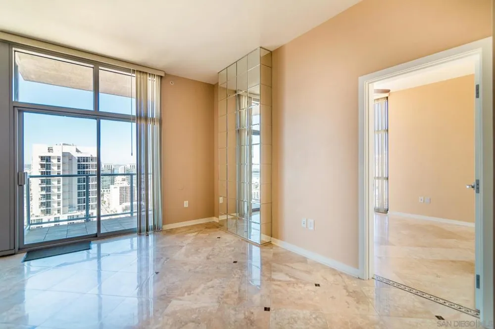 800 The Mark Ln #2301 San Diego, CA 92101