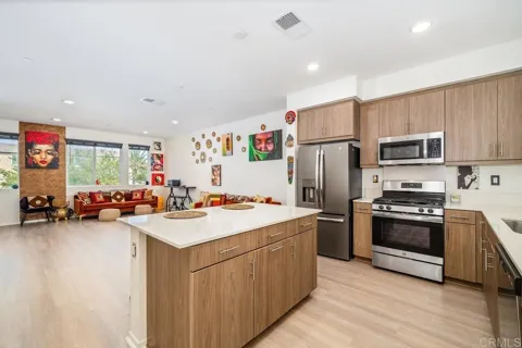 5208 Surfwalk Way #152
