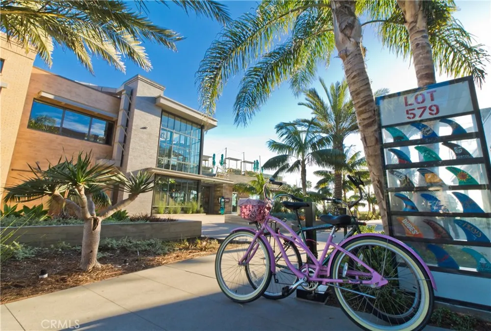 17162 Pacific Coast Highway #204 Sunset Beach, CA 92649