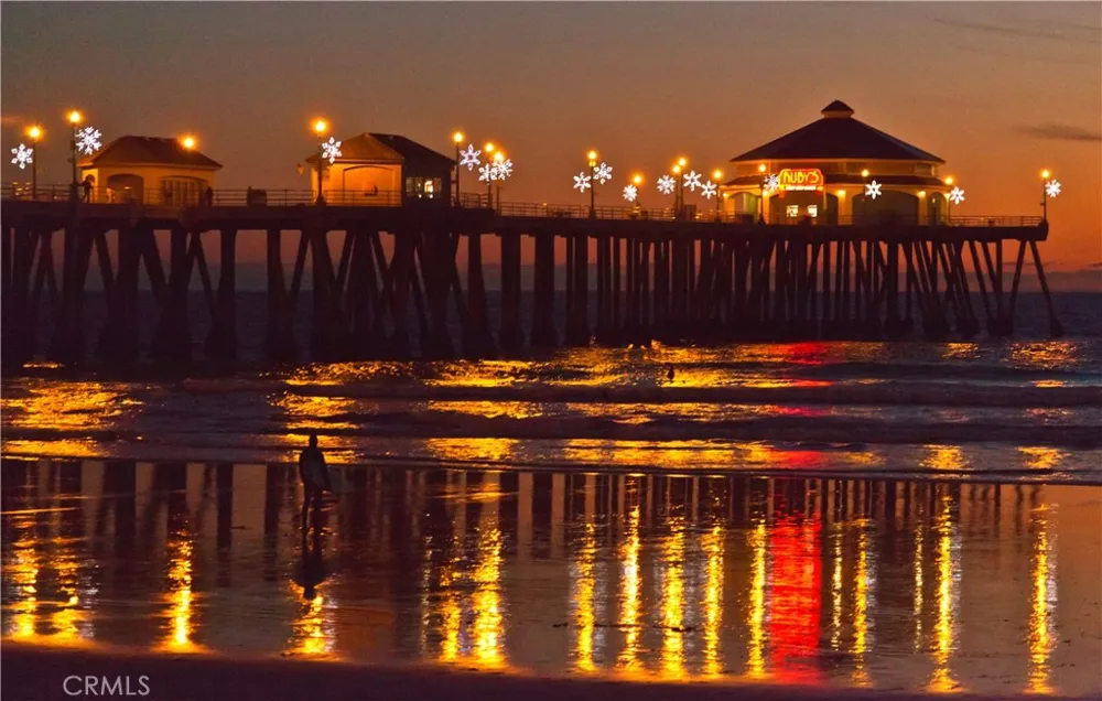 17162 Pacific Coast Highway #204 Sunset Beach, CA 92649