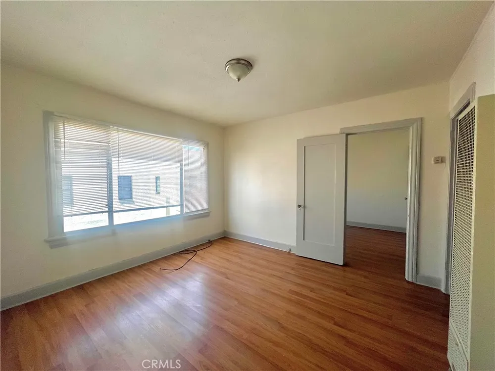 124 S Westmoreland Ave Los Angeles, CA 90004