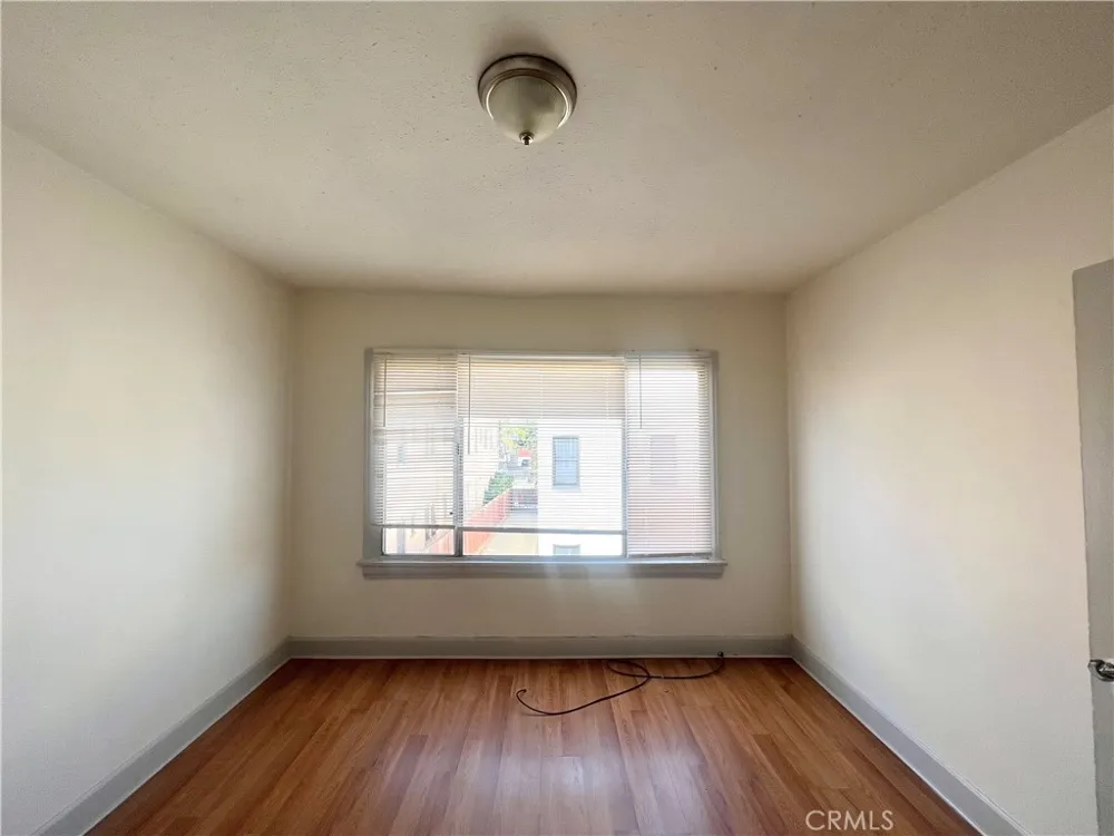 124 S Westmoreland Ave Los Angeles, CA 90004