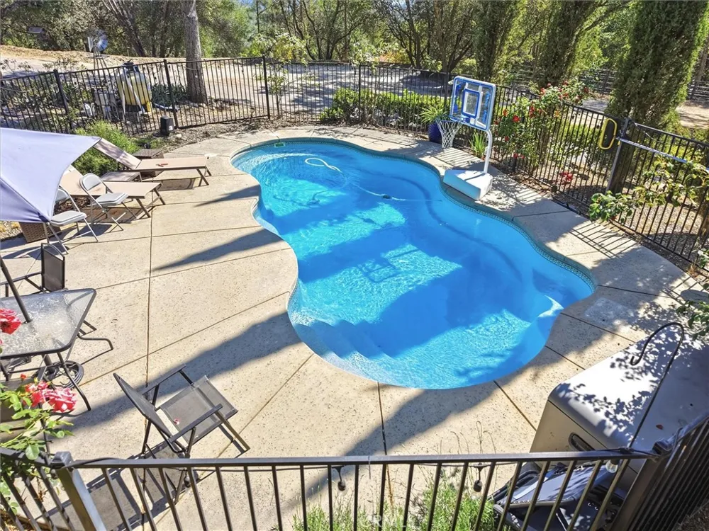 46004 Spring Trail Coarsegold, CA 93614