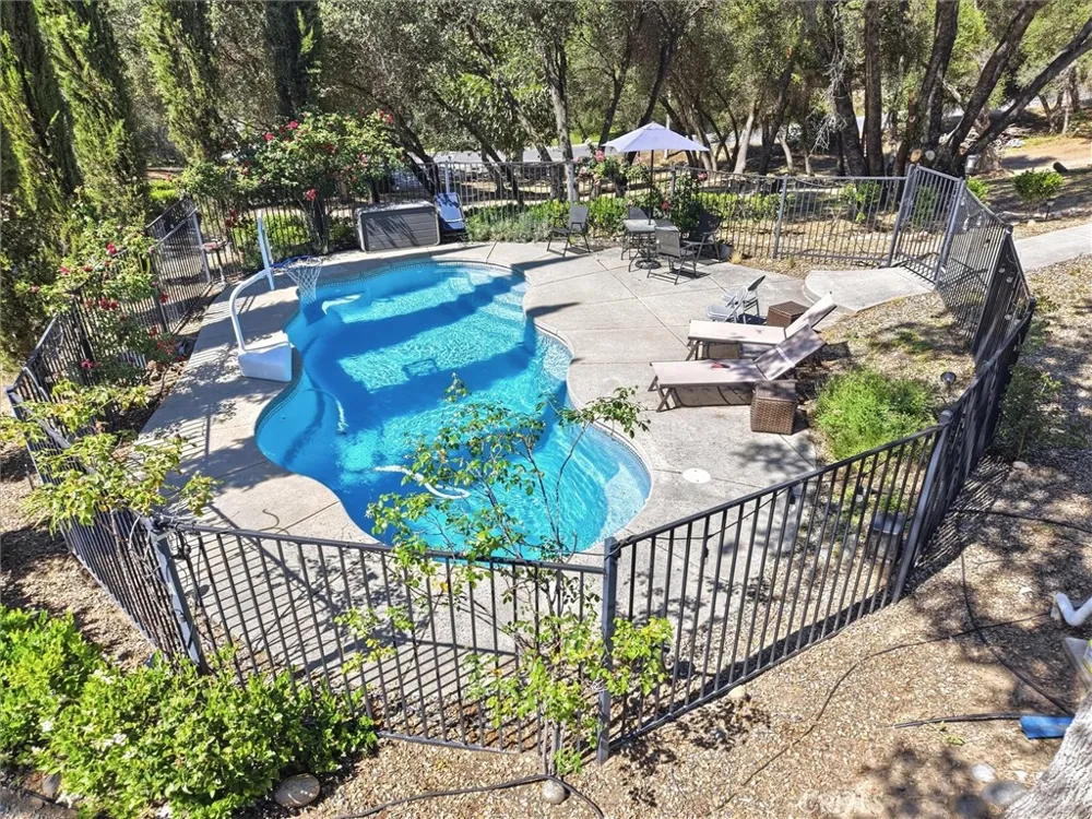 46004 Spring Trail Coarsegold, CA 93614