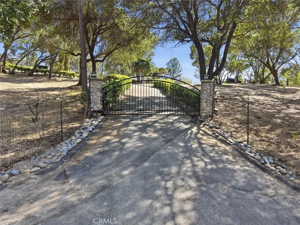 46004 Spring Trail Coarsegold, CA 93614