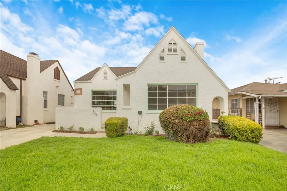 6306 Alviso Hyde Park, CA 90043