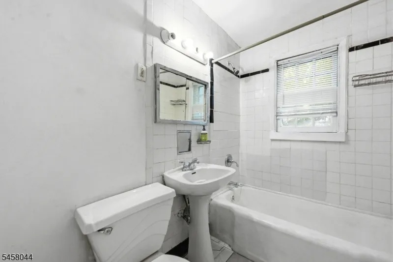 10 Mcgotty Pl #1 Unit 1 Irvington, NJ 07111