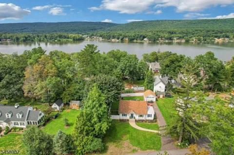 58 Ramapo Rd
