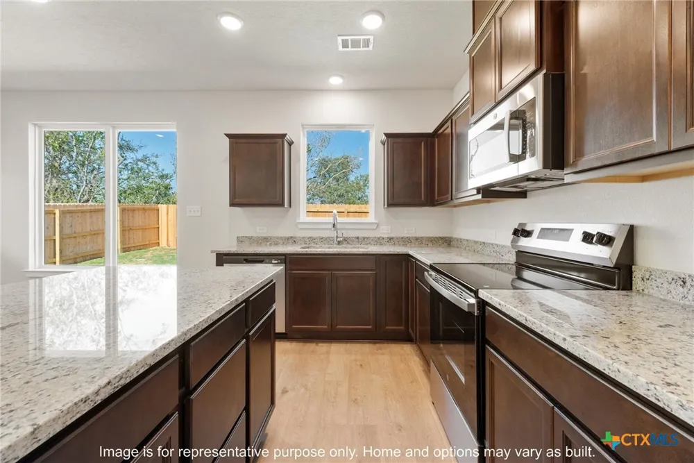 2019 Michigan Loop Temple, TX 76504