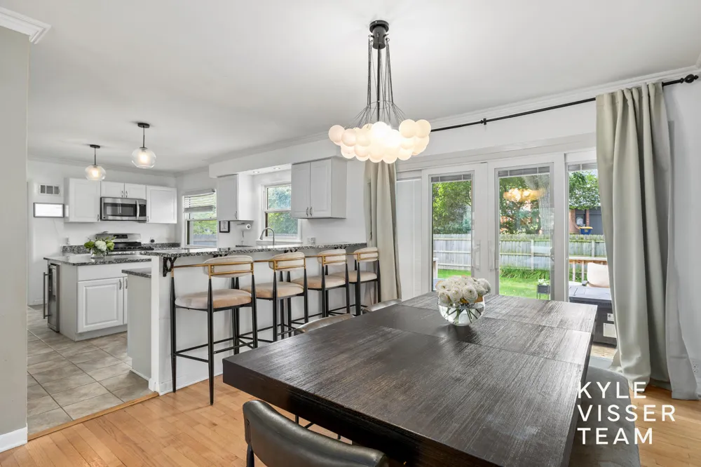 3030 Cascade Road SE East Grand Rapids, MI 49506