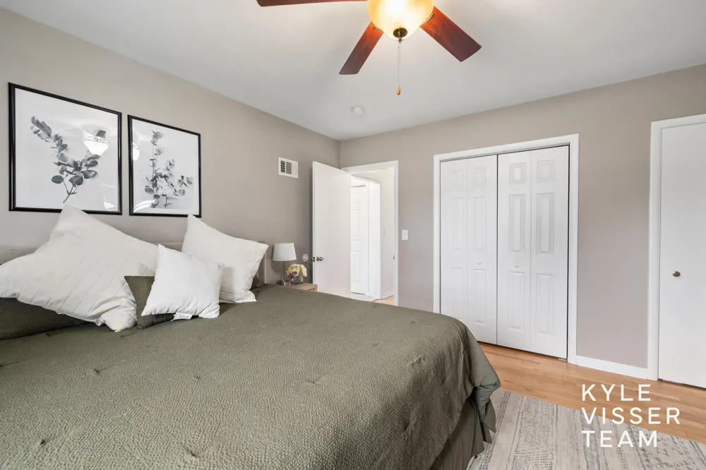 3030 Cascade Road SE East Grand Rapids, MI 49506