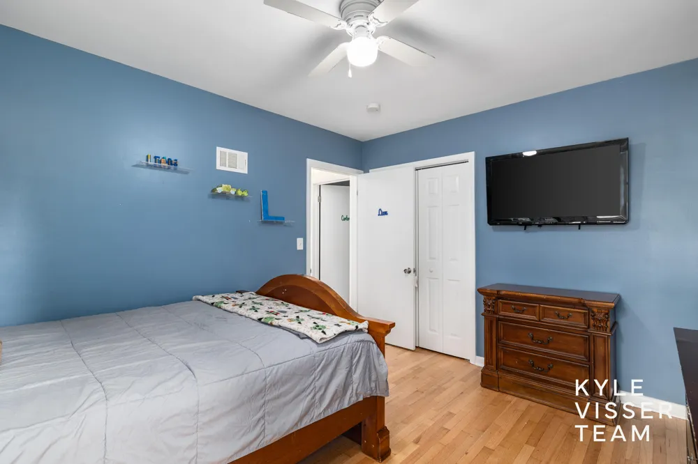 3030 Cascade Road SE East Grand Rapids, MI 49506