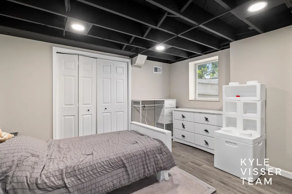 3030 Cascade Road SE East Grand Rapids, MI 49506