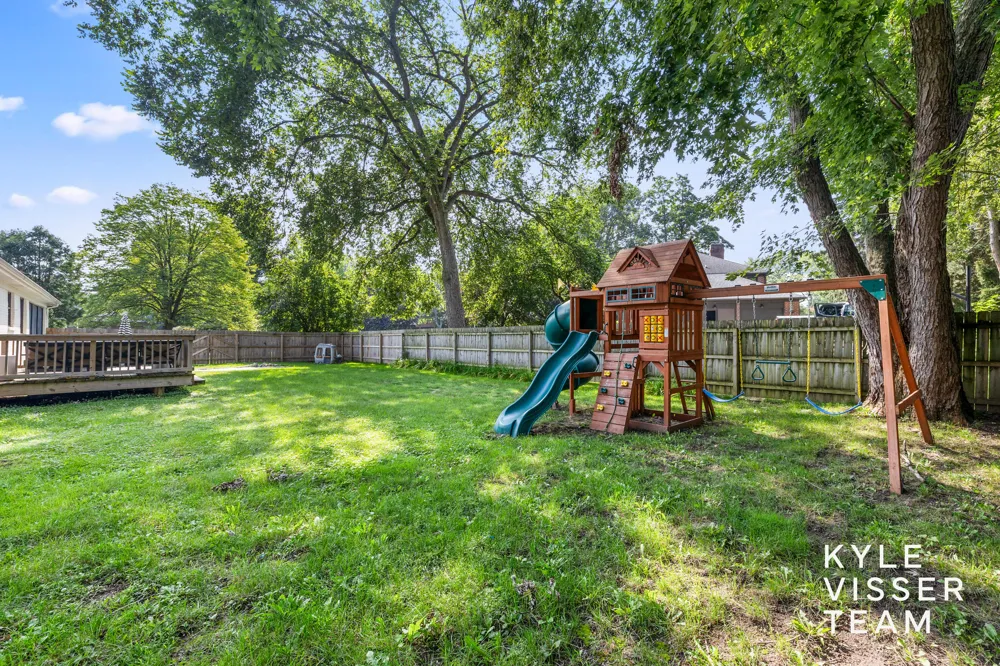3030 Cascade Road SE East Grand Rapids, MI 49506