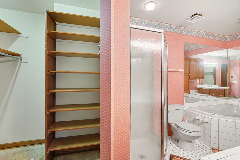 559 Spring Lane Holland, MI 49423
