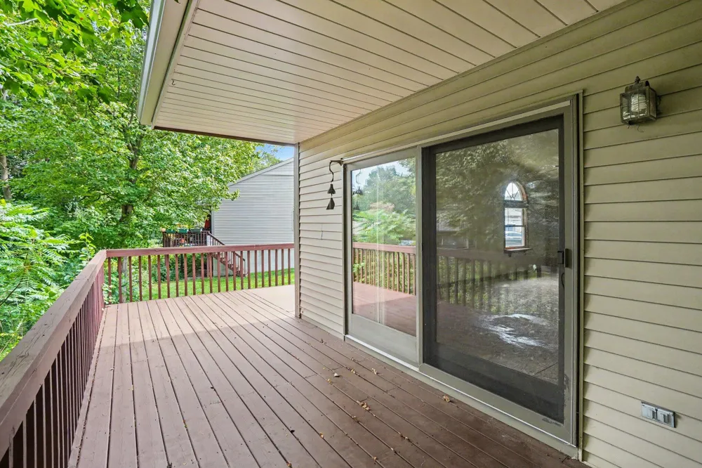 559 Spring Lane Holland, MI 49423