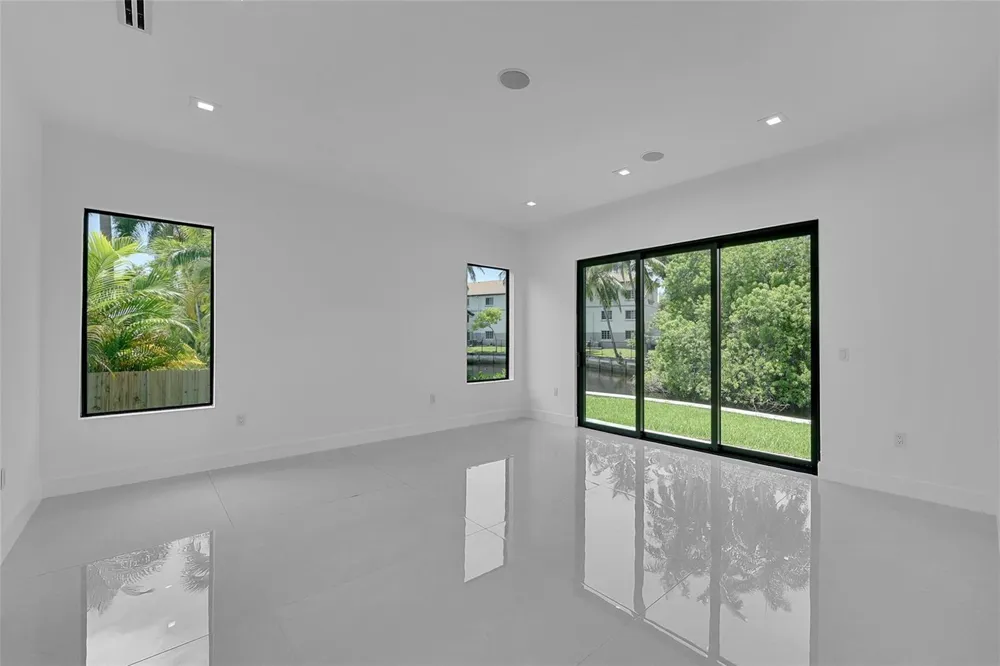 656 NW 21st Street Fort Lauderdale, FL 33311