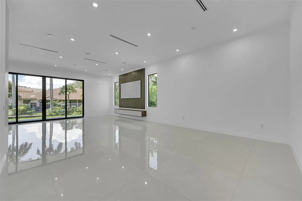 656 NW 21st Street Fort Lauderdale, FL 33311