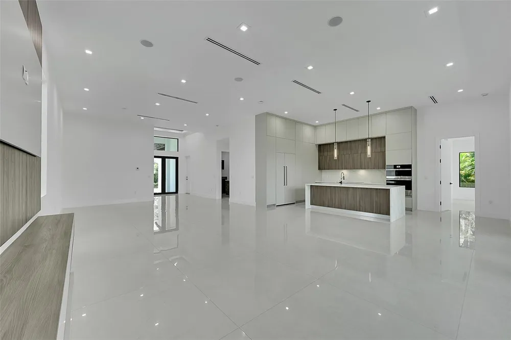 656 NW 21st Street Fort Lauderdale, FL 33311