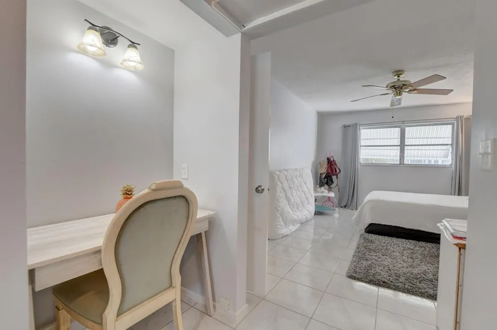 899 SE 2nd Avenue #215 Deerfield Beach, FL 33441