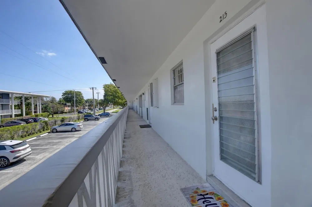 899 SE 2nd Avenue #215 Deerfield Beach, FL 33441