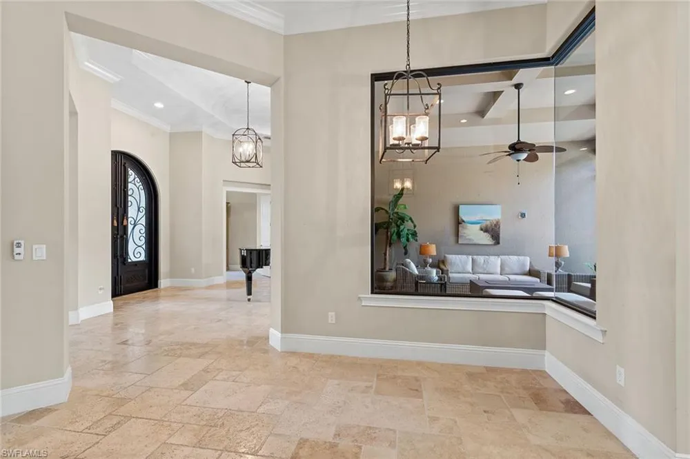 6081 Tamworth Court Naples, FL 34119