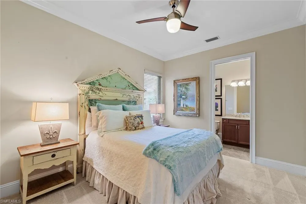 6081 Tamworth Court Naples, FL 34119