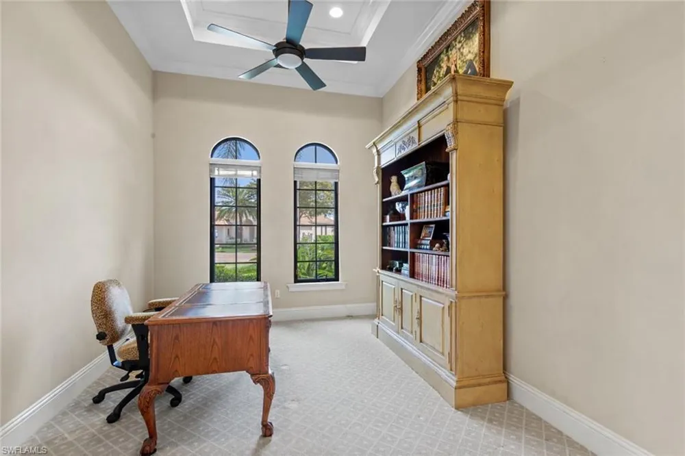 6081 Tamworth Court Naples, FL 34119