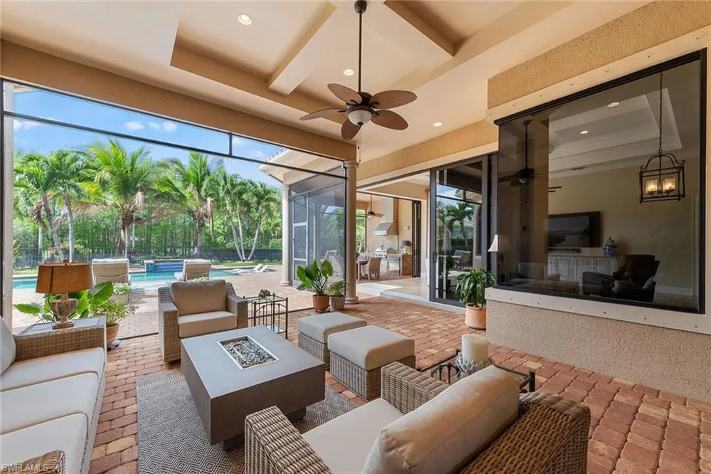6081 Tamworth Court Naples, FL 34119