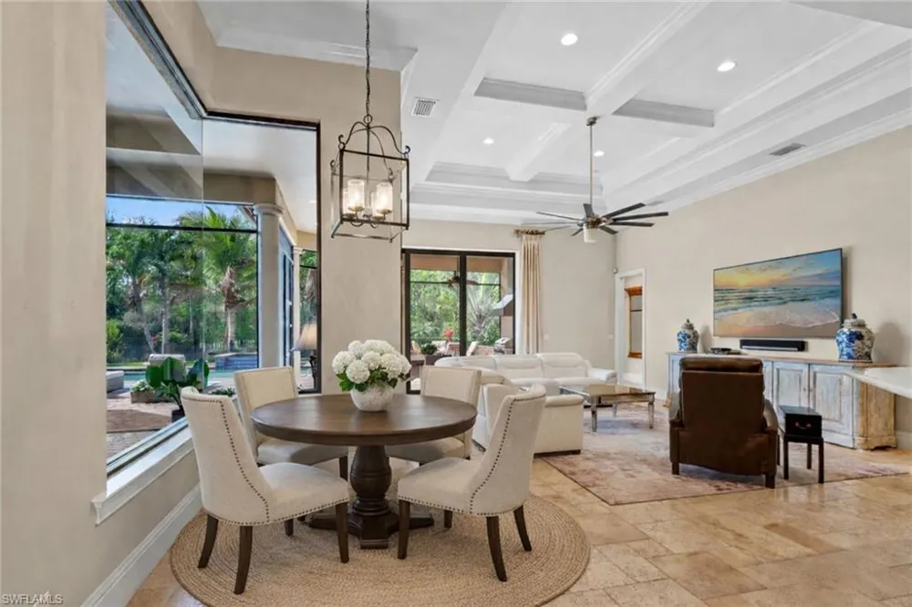 6081 Tamworth Court Naples, FL 34119