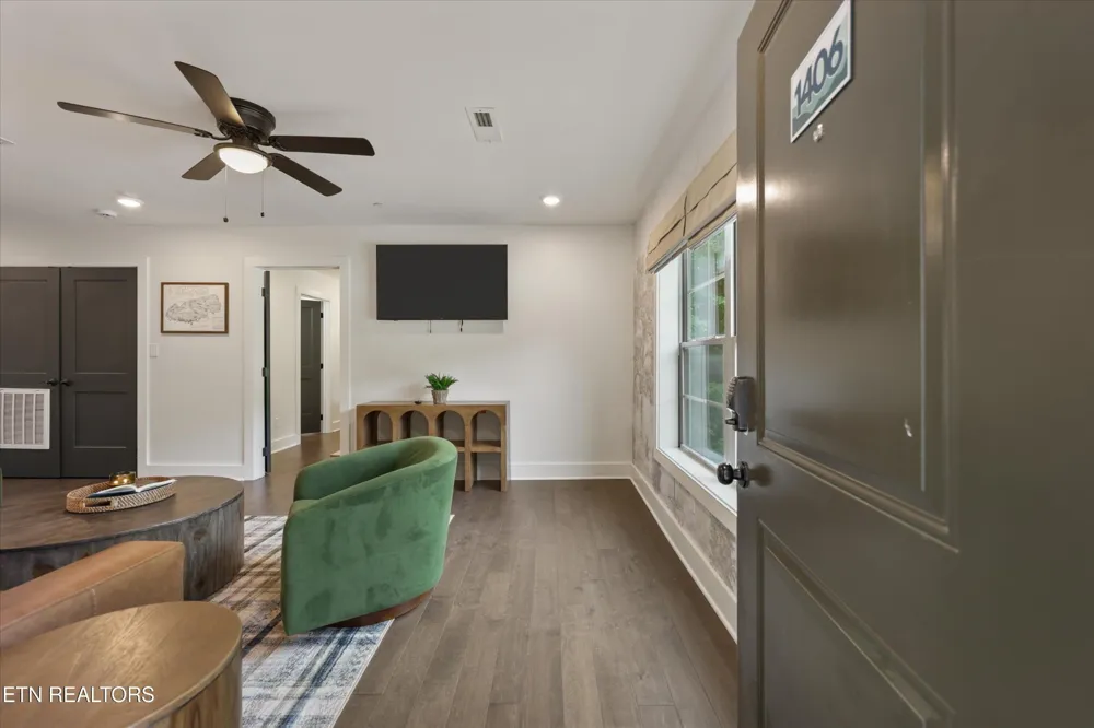329 Ownby St #1406 Gatlinburg, TN 37738