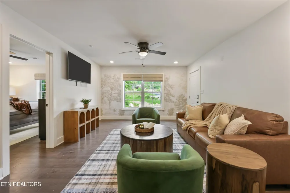 329 Ownby St #1406 Gatlinburg, TN 37738