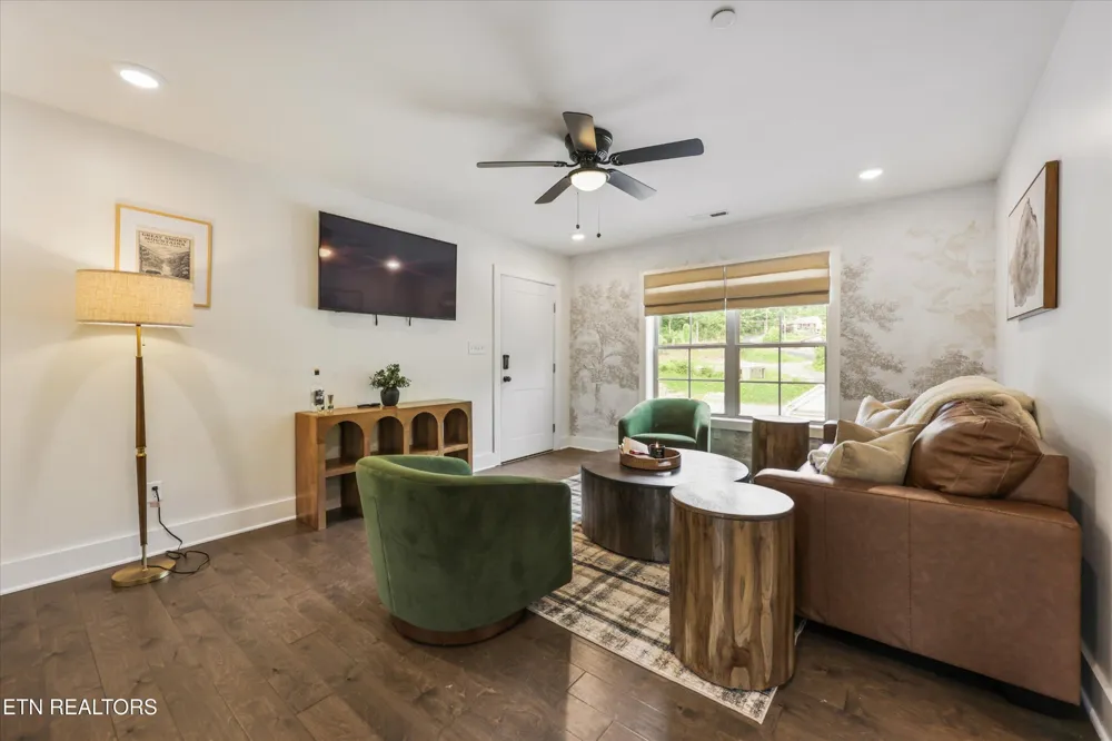 329 Ownby St Gatlinburg, TN 37738