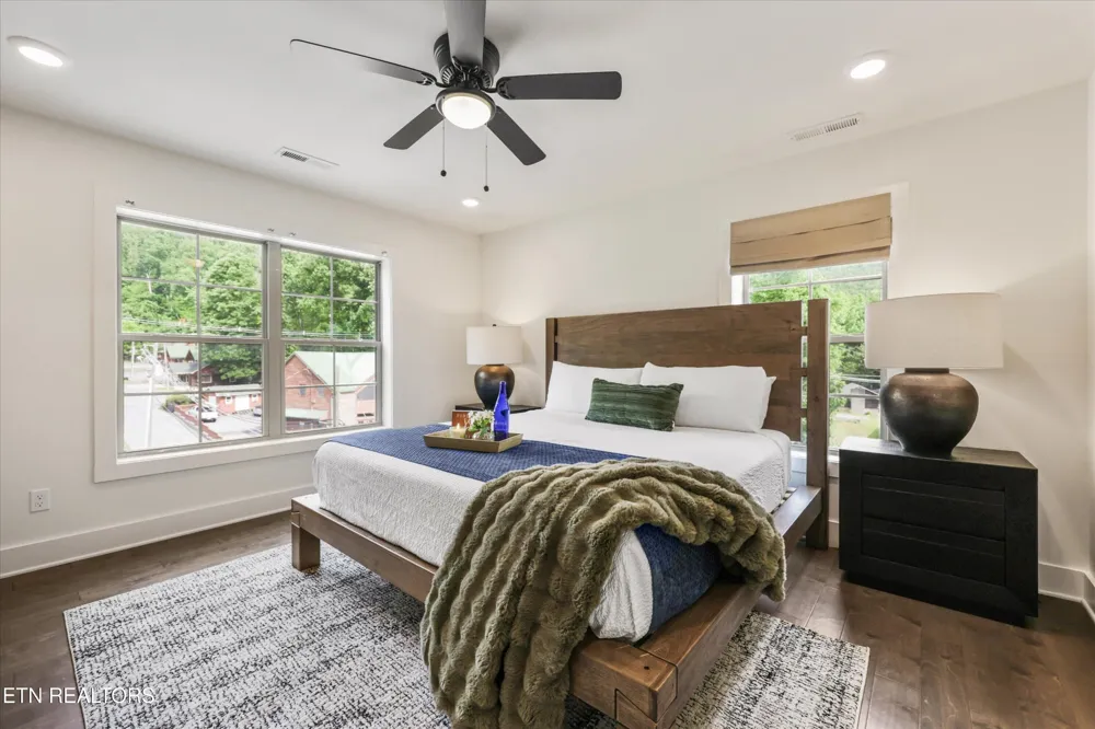 329 Ownby St Gatlinburg, TN 37738