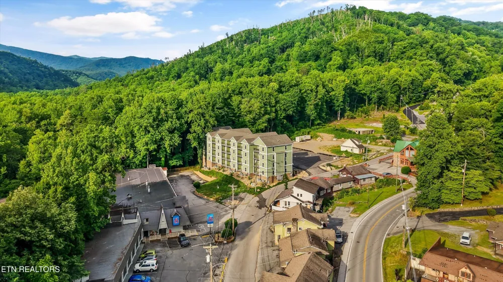 329 Ownby St Gatlinburg, TN 37738